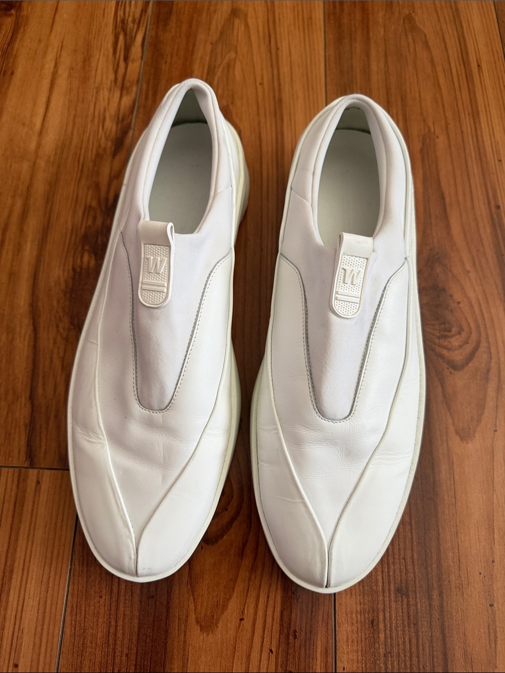 Wolf & Shepherd White Slip-On Men’s Leather Sneakers